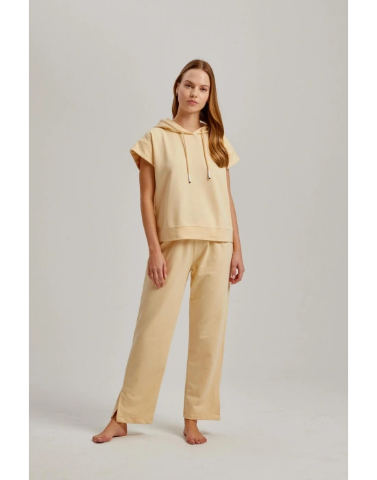 Bej Kısa Kol Kapşonlu Bel Aksesuarlı Iki Iplik Kadın Pantolonlu Takım