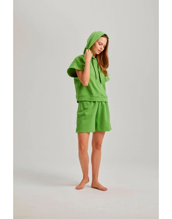 Yeşil Kısa Kol Kapşonlu Bel Aksesuarlı Iki Iplik Kadın Şortlu Takım