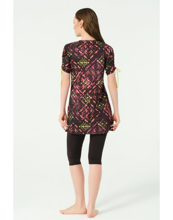 Kolu Toplamalı Yarım Kol Yarı Kapalı Mayo