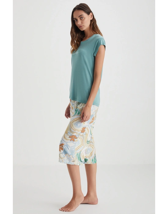 CATHERİNES YUMUŞAK DOKULU KUMAŞ KISA KOLLU KADIN KAPRİ PİJAMA TAKIM