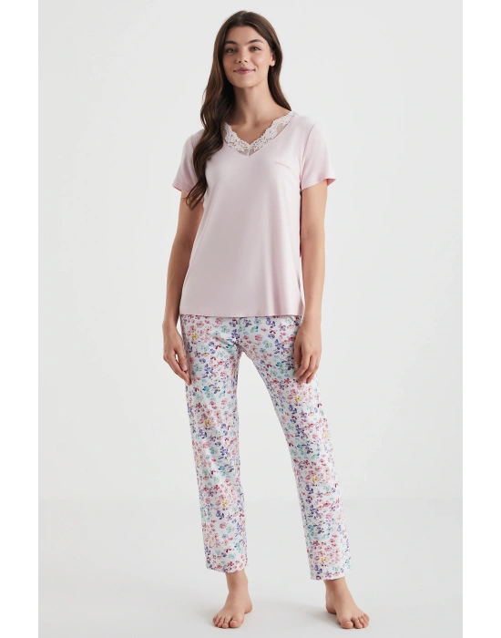 Yumuşak dokulu pijama takımı