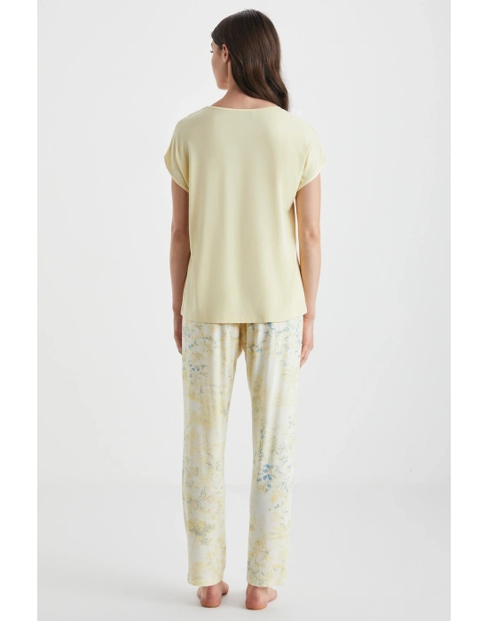 Yumuşak dokulu pijama takımı