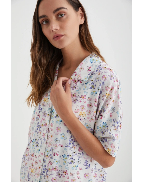 Çiçek desenli şort takım