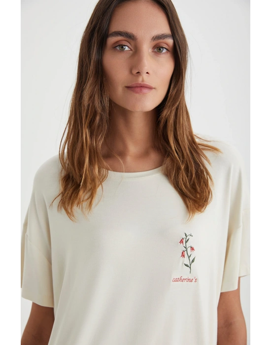 Çiçek desenli pijama takımı