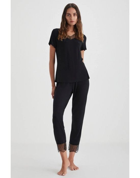 Yumuşak dokulu pijama takımı