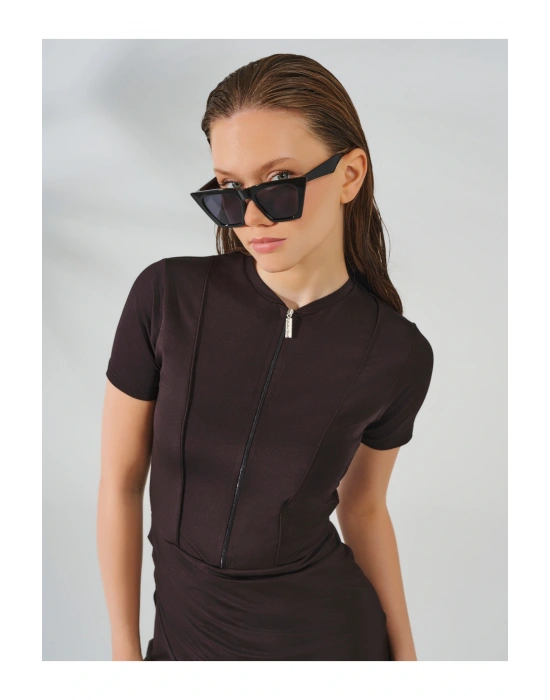 Biyeli Anvelop Etekli Yarım Kol Yarı Kapalı Mayo