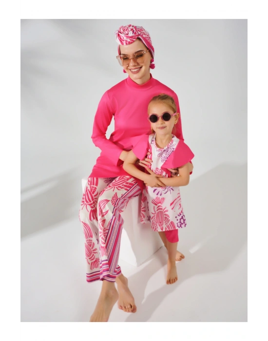 Desenli Volan Detaylı Sıfır Kol Çocuk Mayo