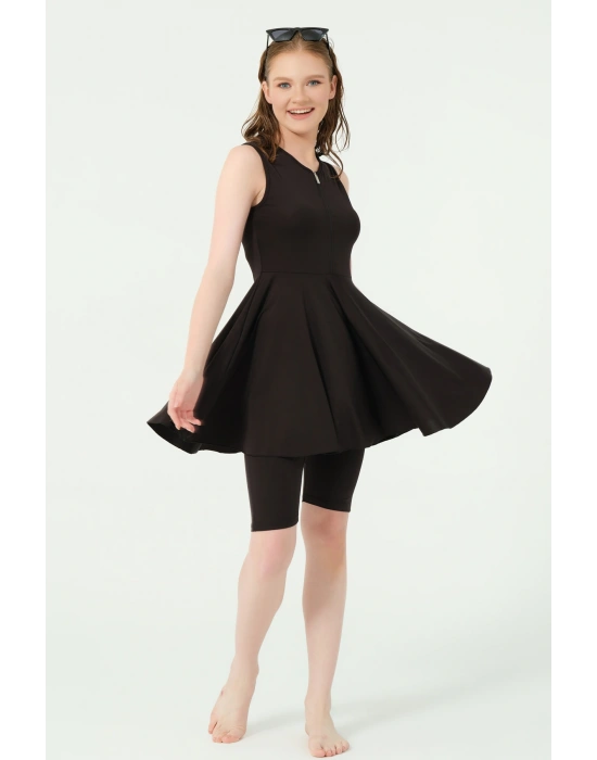 Kloş Etekli Sıfır Kol Yarı Kapalı Mayo