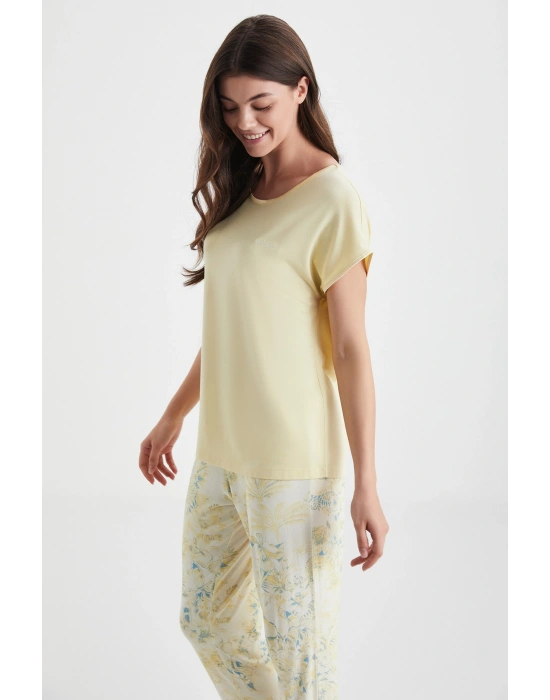 Yumuşak dokulu pijama takımı