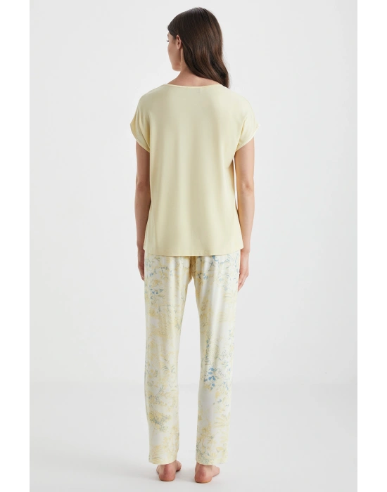 Yumuşak dokulu pijama takımı