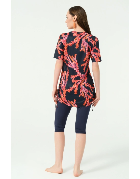 Eteği Toplamalı Yarım Kol Yarı Kapalı Mayo
