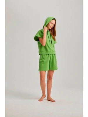 Yeşil Kısa Kol Kapşonlu Bel Aksesuarlı Iki Iplik Kadın Şortlu Takım