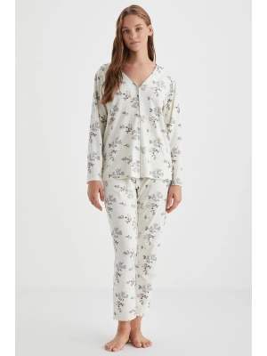 Yumuşak doukulu pijama takımı