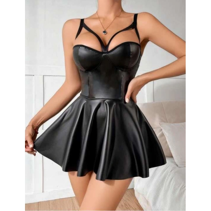 Arias Closet Siyah Etekli Pileli Göğüs Detaylı Fantezi Deri Elbise