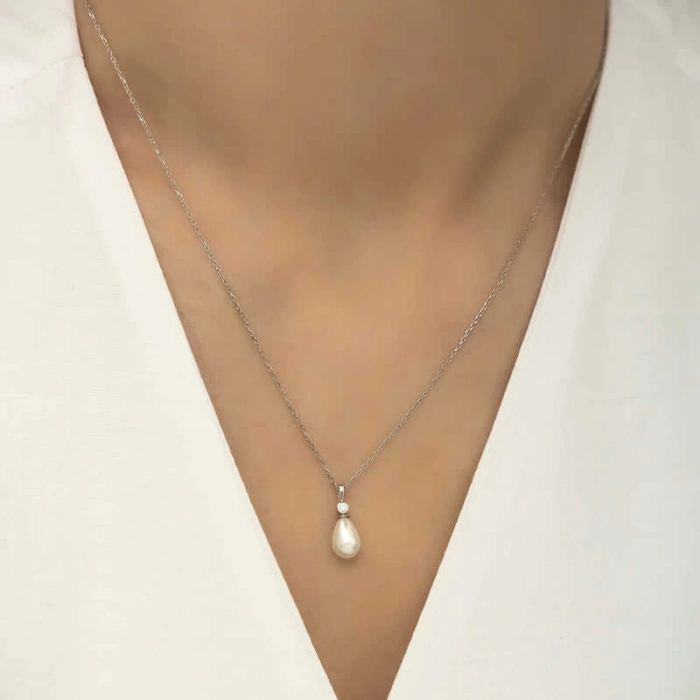925 Ayar Gümüş Damla İnci Bayan Gümüş Kolye