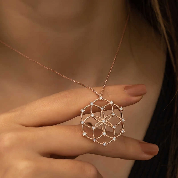 925 Ayar Gümüş Yaşam Çiçeği Kadın Gümüş Kolye