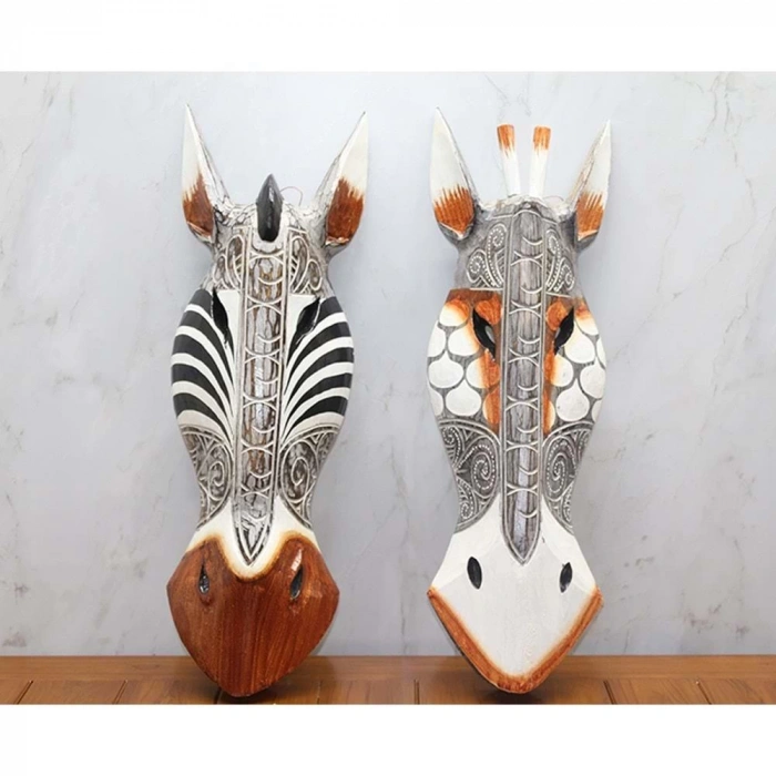 Ahşap Duvara Asmalı Maske