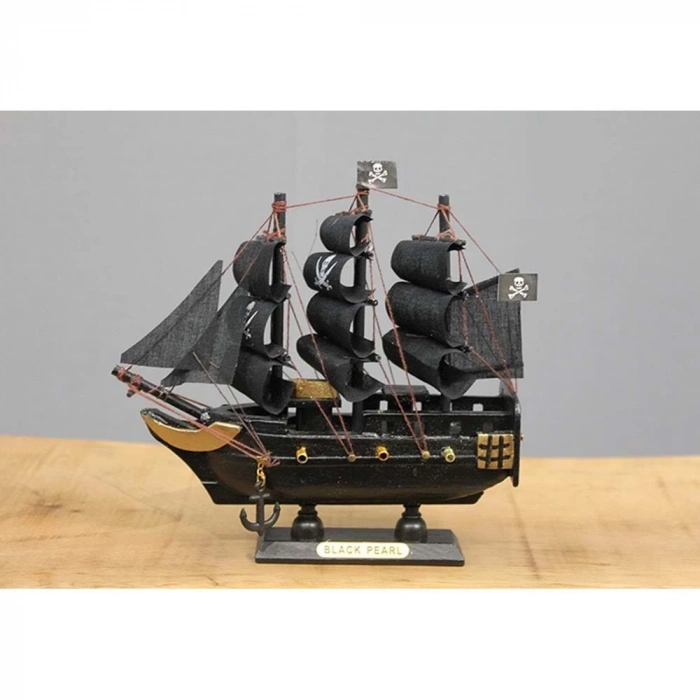 Ahşap Korsan Gemisi