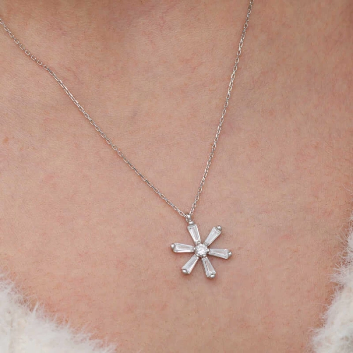 Gümüş Baget Taşlı Çiçek Kadın Kolye