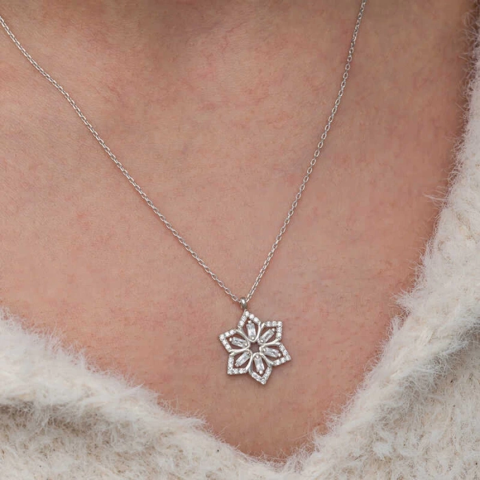 Gümüş Baget Taşlı Çiçek Kadın Kolye