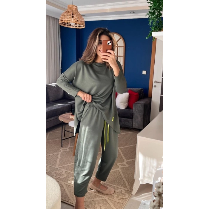 MDB Kadın Iki Iplik Viskon Pamuk Kumaş Arma Detaylı Ikili Takım