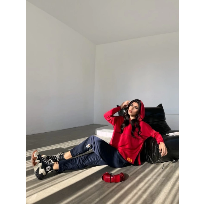 MDB Kadın Kırmızı Kapşonlu Etek Ucu Detay Arma Ters Dikiş Gorunumlu Ikili Takım