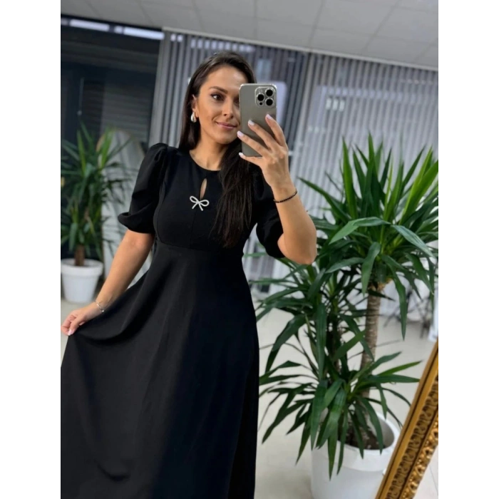 MDB Kadın Kısa Kollu Bisiklet Yaka Fiyonk Broşlu Midi Janjan Krep Elbise