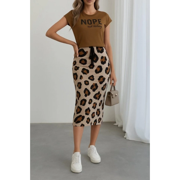 MDB Kadın Kısa Kollu Bisiklet Yaka Viskon Bluz Desenli Dalgıç Etek Ikili Takım