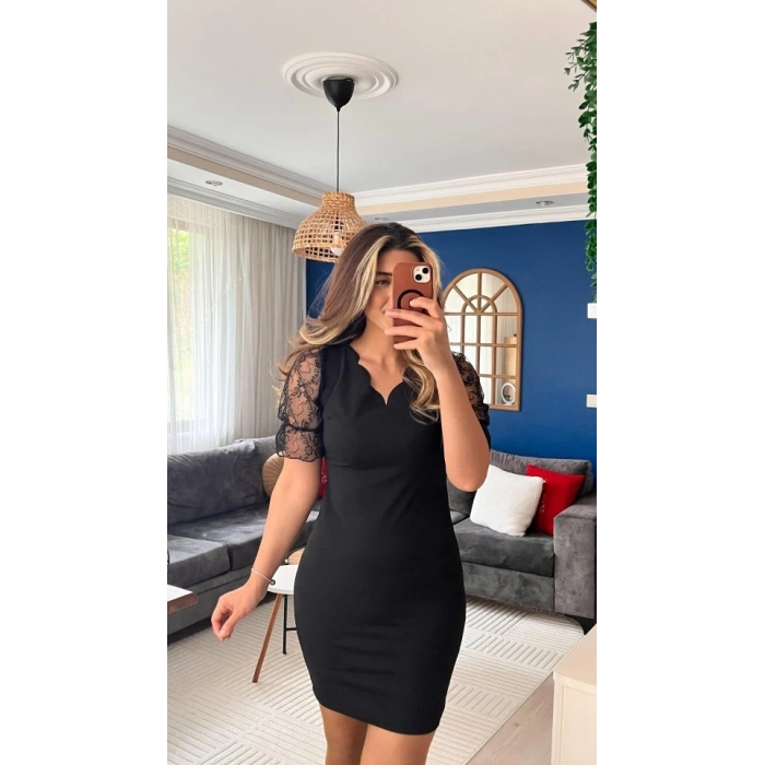 MDB Kadın Kısa Kollu Dantelli V Yakalı Yanlardan Büzgülü çapraz Detaylı Ithal Krep Elbise