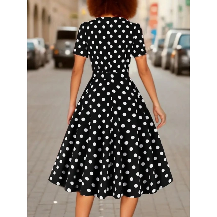 MDB Kadın Kısa Kollu Geometrik Yaka Puantiyeli Kiloş Midi Süprem Elbise