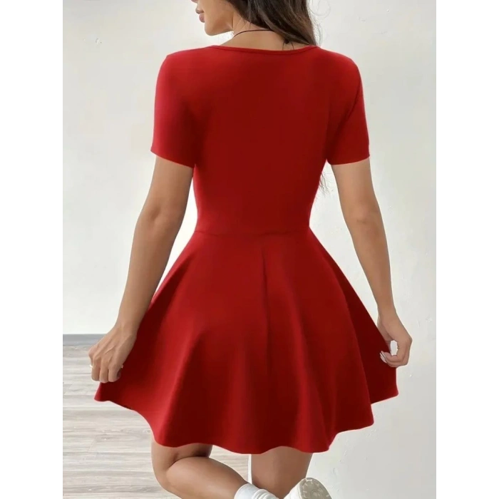 MDB Kadın Kısa Kollu Kare Yaka Short Detaylı Cepli Dalgıç Elbise