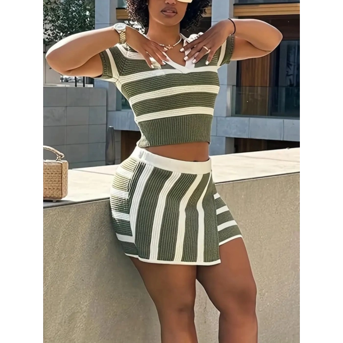 MDB Kadın Kısa Kollu Polo Yaka Crop Asimetrik Mini Triko Etek Ikili Takım