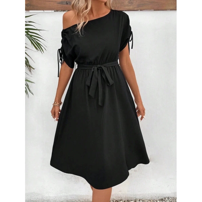 MDB Kadın Tek Omuzu Açık Kol Ucu Fiyonklu Belden Kuşaklı Yırtmaç Detaylı Viskon Elbise