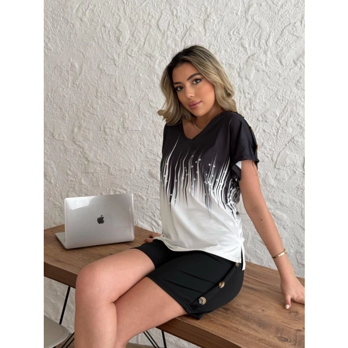 MDB Kadın V Yaka Kısa Kol Kenarları Minik Yırtmaç Detaylı Dalgıç Bluz + Düğme Detaylı Dalgıç şort