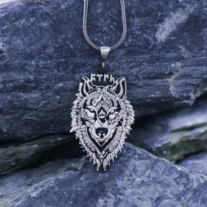 MDB ​925 Ayar Gümüş Göktürkçe Türk Yazılı Kurt Gümüş Kolye