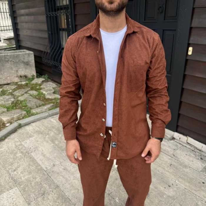 MDB Erkek Kadife Oversize Takım – Gömlek Ve Pantolon İkili et Füme Corduroy Şıklığı, Rahat Ve Zarif Duruş Yumuşak Dokulu Kadife Kumaş, Düğmeli Gömlek Üst Ve astikli Pantolon Alt Parça Ile Gün Boyu Konfor Kiremit