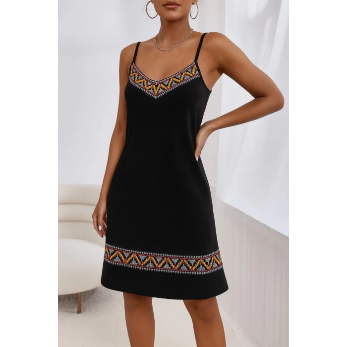 MDB Kadın Ip Askılı V Yakalı Etnik Desenli Detaylı Elbise