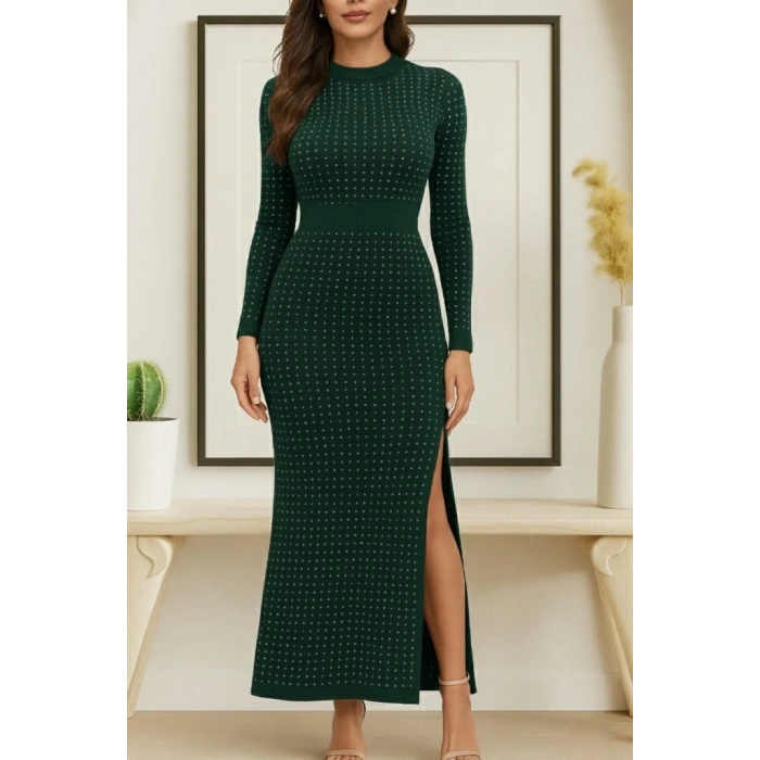 MDB Kadın Uzun Kollu Bisiklet Yaka Taşlı Midi Kadife Elbise