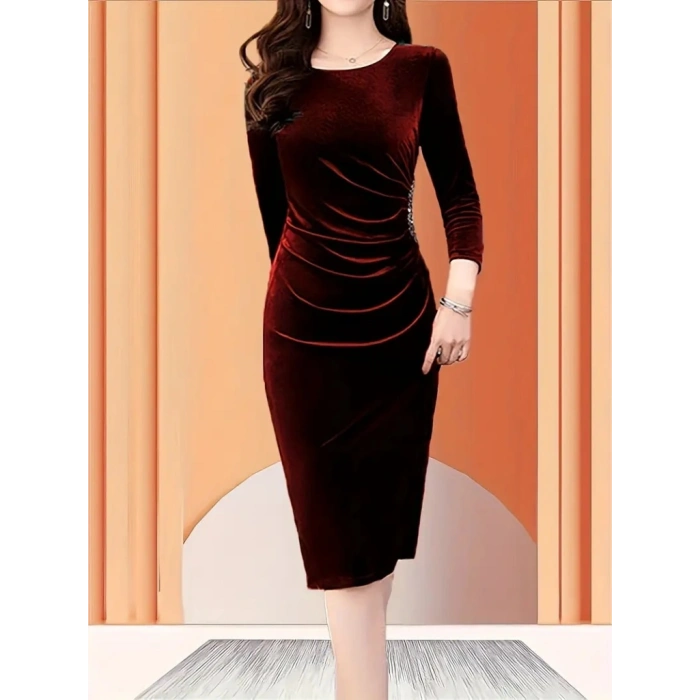 MDB Kadın Uzun Kollu Bot Yaka Yanı Taş Detaylı Midi Kadife Elbise