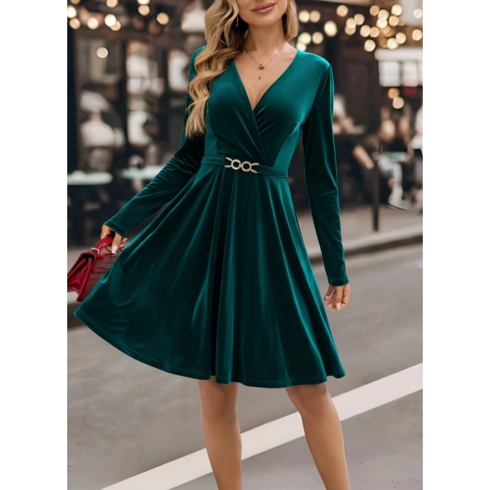 MDB Kadın Uzun Kollu Kruvaze Yakalı Toka Detaylı Mini Kadife Elbise