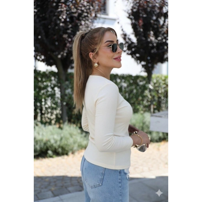 MDB Kadın Uzun Kollu Kruvaze Yakalı Toka Detaylı Viskon Bluz