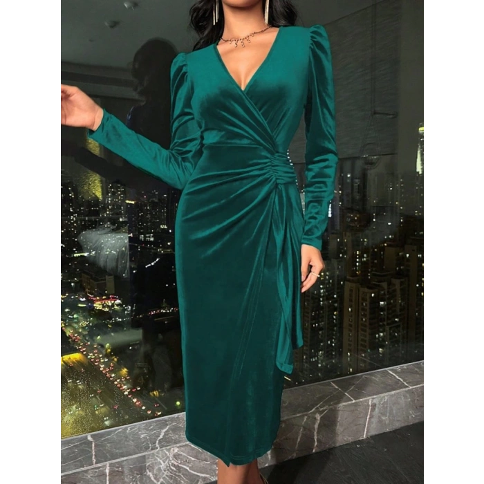 MDB Kadın Uzun Kollu Kruvaze Yakalı Yandan Büzgülü Midi Kadife Elbise