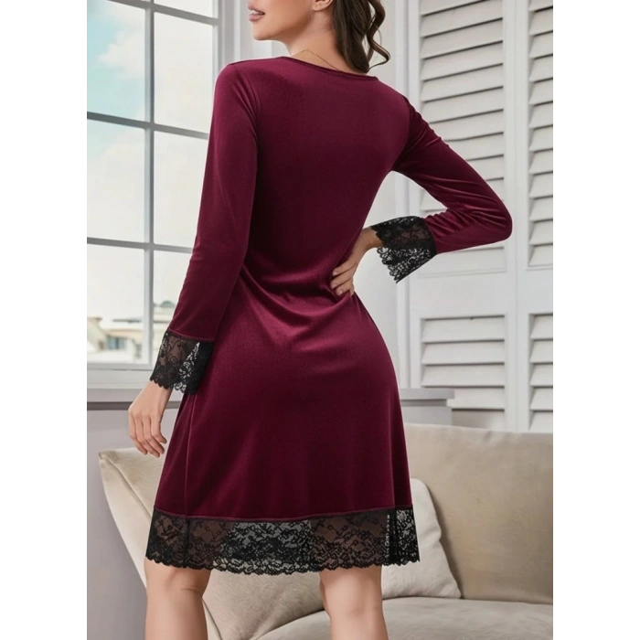 MDB Kadın Uzun Kollu V Dantel Yakalı Mini Kadife Elbise