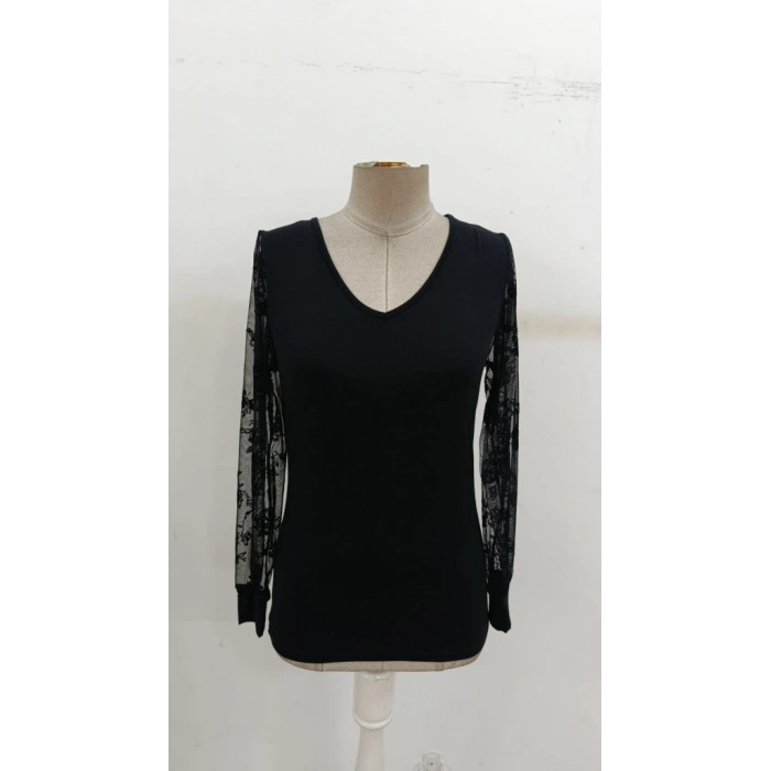 MDB Kadın Uzun Kollu V Yakalı Dantelli Viskon Bluz