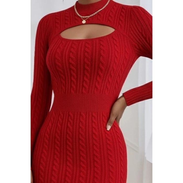 MDB Kadın Uzun Kollu Yarı Balıkçı Yaka Pencere Göğüs Detay Mini Triko Elbise