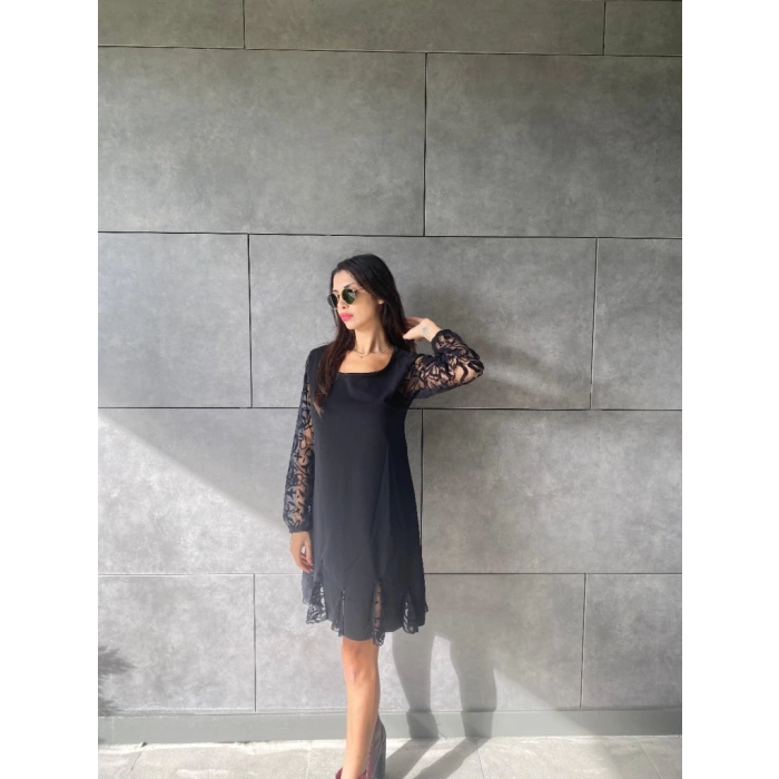 MDB Kadın Uzun Kollu Yuvarlak Yaka Kol Ve Etek Ucu Dantelli Kısa Ithal Krep Elbise