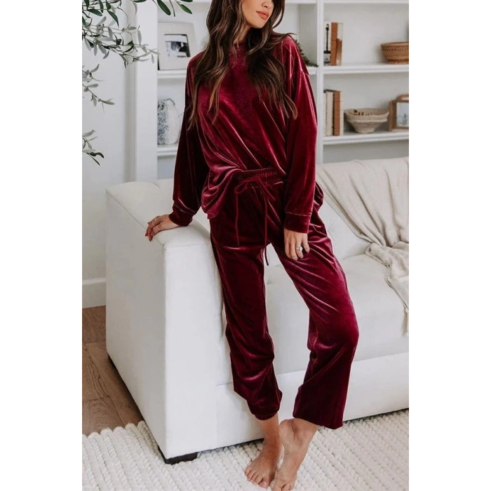 MDB Kadın Uzun Kollu Yuvarlak Yakalı Kadife Bluz Ve Pantolon Takım