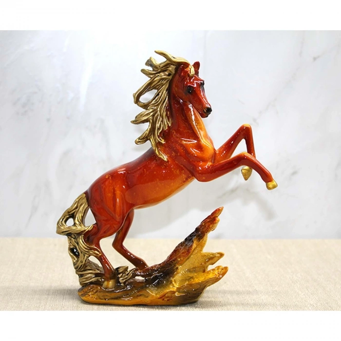 MDB Polyester Şahlanmış At Figürü