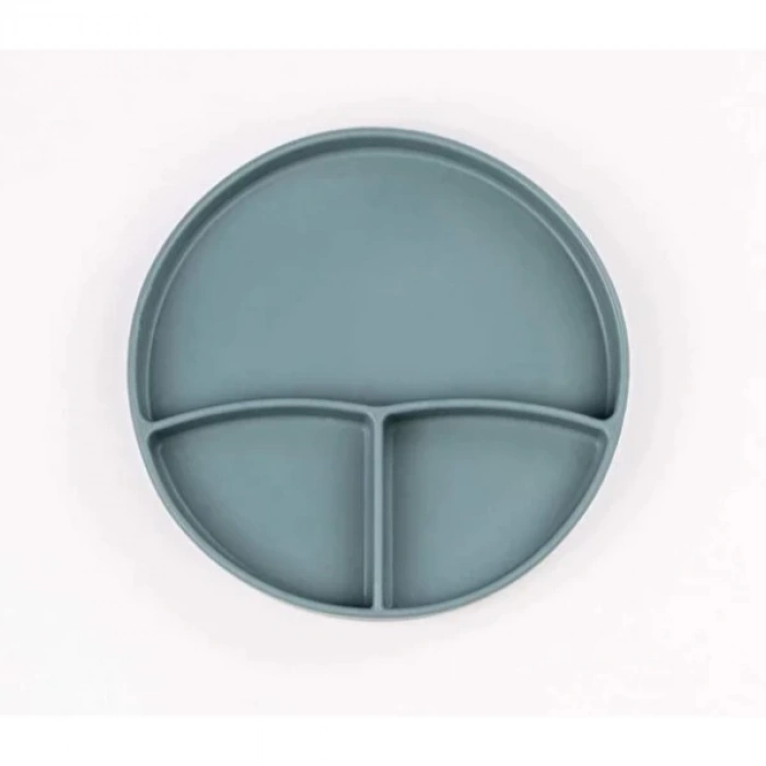 MDB Yeşil 3’lü Silikon Yemek Seti – Önlük + Diş Kaşıyıcılı Kaşık + Vakumlu Tabak