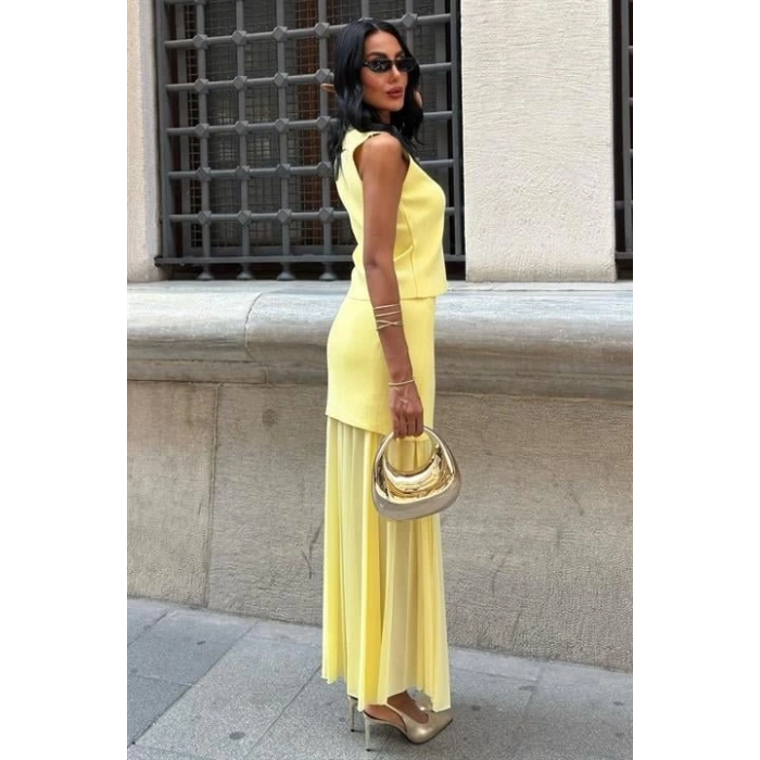 MDB Yelekli Ve Pilise Etekli Triko Takım 10001